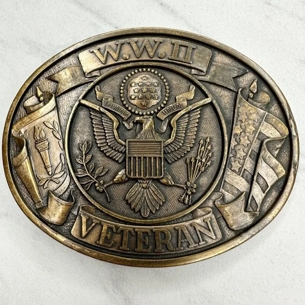 Vintage WWII Veteran Belt Buckle Brass Tone Great Seal Eagle E Pluribus Unum ✨